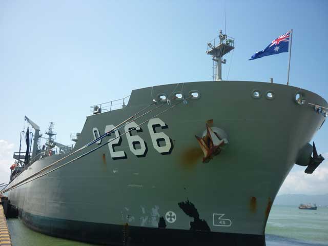 Tàu Hải quân Australia đã đến Đà Nẵng