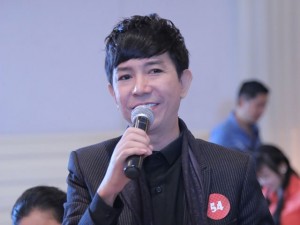 Long Nhật: 'Năm nào cả gia đình cũng đón Tết trên xe'