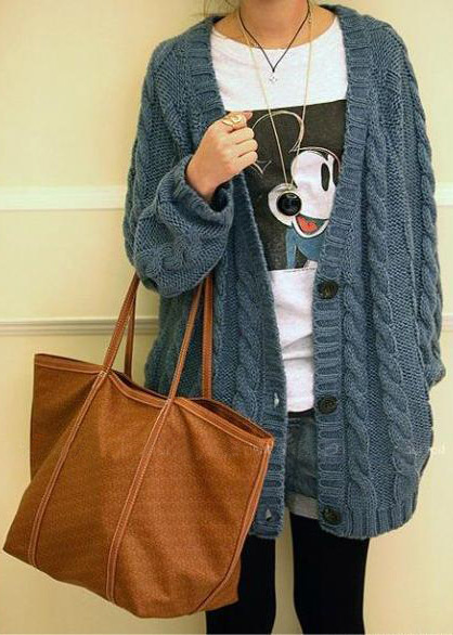 Thời trang ngày lạnh với áo len dáng dài, Thời trang công sở, Thời trang, ao len dang dai, cardigan, boots, legging, ao len rach