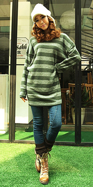 Thời trang ngày lạnh với áo len dáng dài, Thời trang công sở, Thời trang, ao len dang dai, cardigan, boots, legging, ao len rach