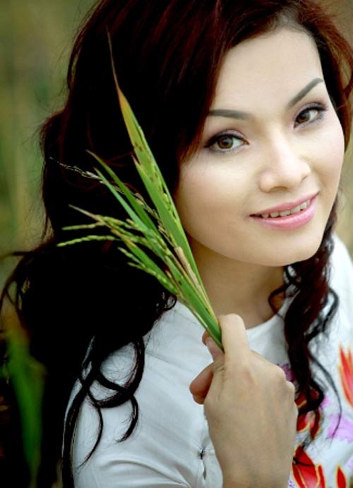 Ca sĩ Tân Nhàn: Tôi không có mâu thuẫn với Anh Thơ, Ca nhạc - MTV, Tan Nhan, Duong tau mau xuan, Tuan Anh, Anh Tho, Sao mai