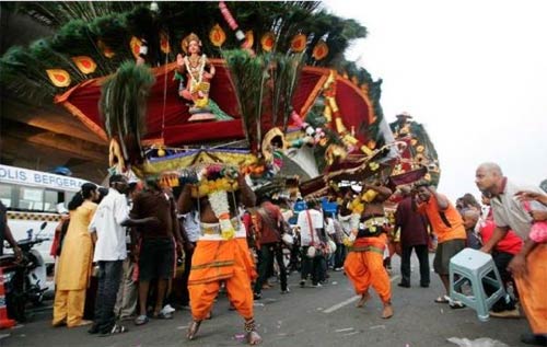 Hành xác tại lễ hội Thaipusam - 14