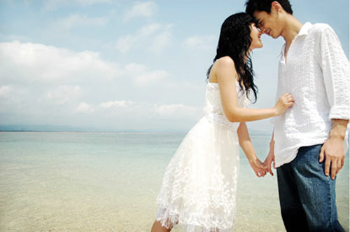 Thơ tình: Tình yêu và sóng biển - 1