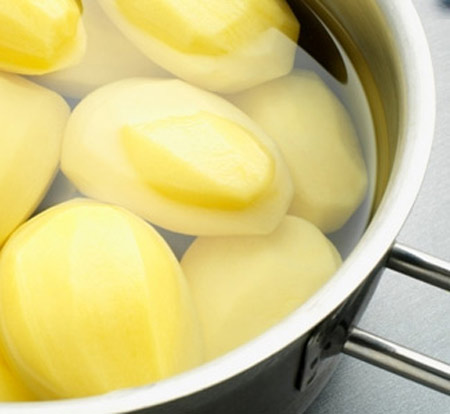 Canh thịt bò khoai tây ngày trở lạnh - 1