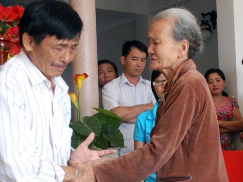 Nỗi đau người ở lại - 1