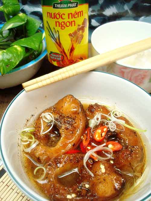 Trời lạnh nấu cá lóc kho tiêu - 2
