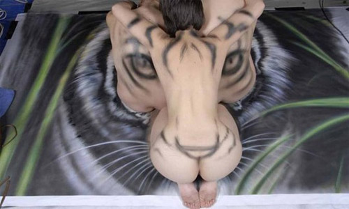 Biến hóa body painting cùng mẫu nude - 7