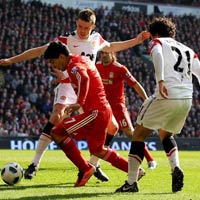 Chiêm ngưỡng lại tuyệt phẩm của Suarez trong top 5 bàn thắng vòng 29 giải Ngoại hạng Anh