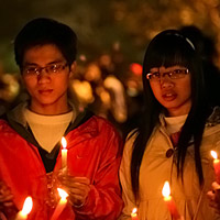 Teen Hà Thành háo hức "thắp lửa" trong Giờ trái đất