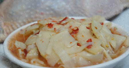 Lẩu gà chua cay nồng nàn quyến rũ - 1