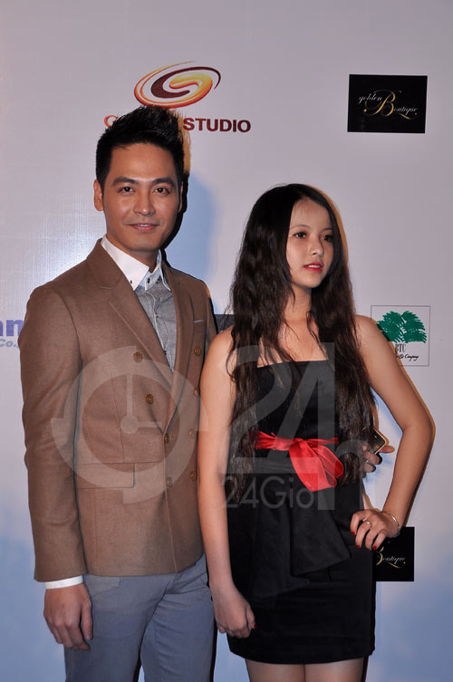 Hà Anh "nổi loạn" đi xem phim, Phim, Loi nguyen huyet ngai, Phim Tet 2012, Ha Anh, Thanh Loc, Phan Anh, NSND Nhu Quynh, Bui Thac Chuyen, Yu Duong, Phim