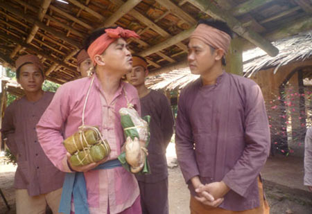 Xem Xuân Hinh giả gái trong hài tết 2012 - 12