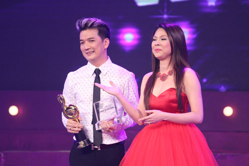 Thủy Tiên nhảy sung lộ hát nhép?, Ca nhạc - MTV, Thuy Tien, hat nhep, lo lieu, dinh chinh, tin don, ca si, zing music award, zma, tin tuc