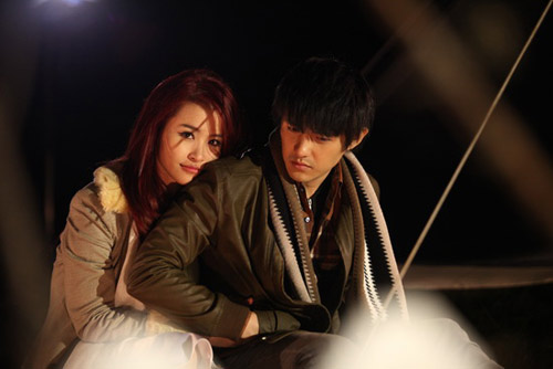 Đông Nhi, Ông Cao Thắng dính như sam, Ca nhạc - MTV, Dong Nhi, Ong Cao Thang, ban gai, tinh cam, quan quyt, dinh nhu sam, mv, clip, ca si, tin tuc