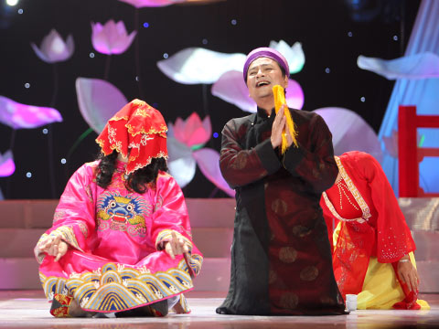 Các Táo rủ nhau "nhập đồng" - 2