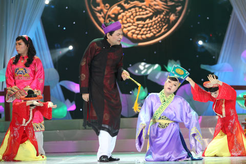 Các Táo rủ nhau "nhập đồng" - 14