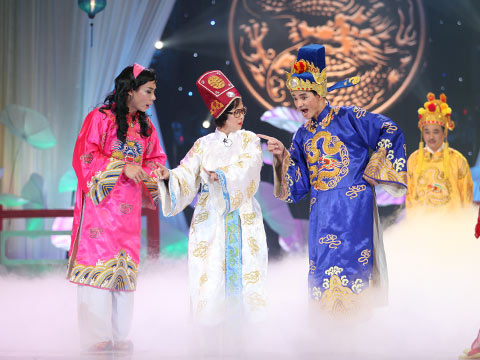 Các Táo rủ nhau "nhập đồng" - 23