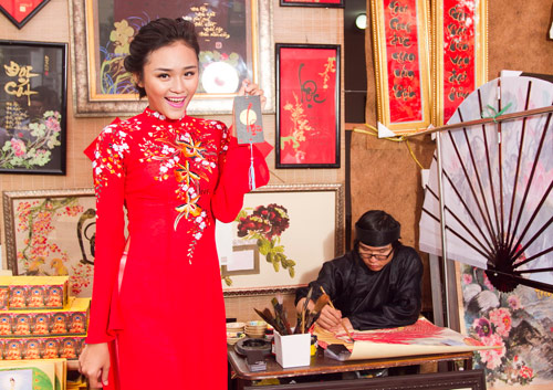 Bạn trẻ Sài Gòn mê diện áo dài ngày Tết - 2
