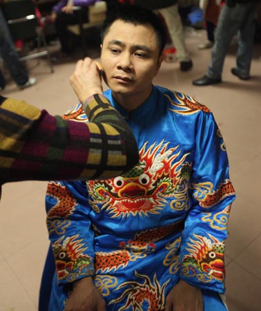 Những đoạn video Táo 2012 không lên sóng, Cười 24H, hai xuan 2012, hai tet 2012, tao quan 2012, bao, hoi quan 24h, video clip hai