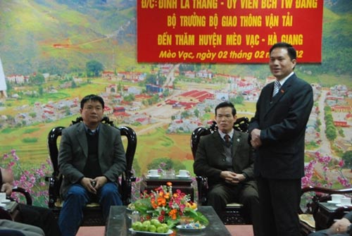 Người dân tiếp tục nhắn tin cho BT Thăng - 8