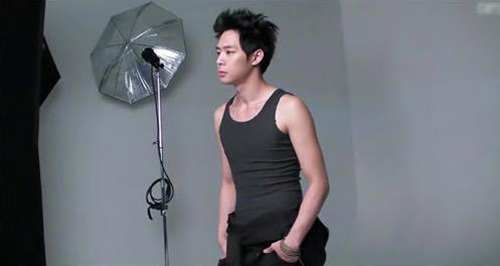 Sao Hàn khổ sở vì bị “lột đồ”, Phim, sao han bi ghep anh nong, ca si han bi ghep anh, yoochun, kim jung min, kim tae hee, lee da hae, snsd, tin tuc