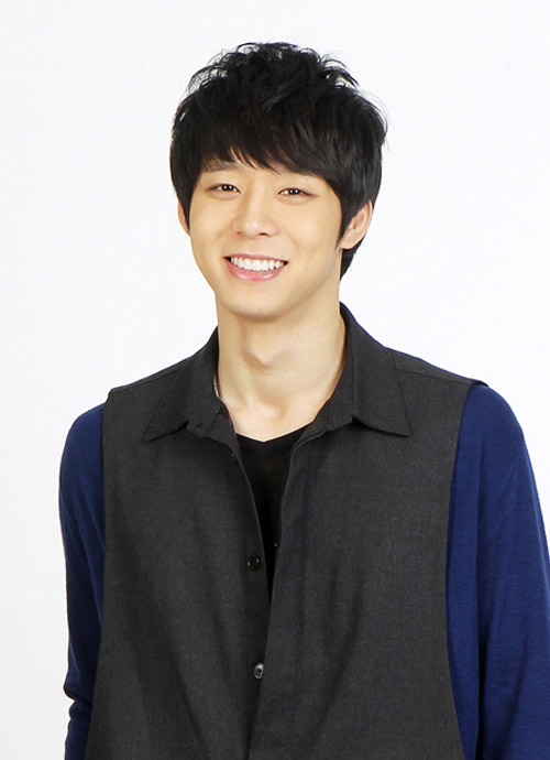 Sao Hàn khổ sở vì bị “lột đồ”, Phim, sao han bi ghep anh nong, ca si han bi ghep anh, yoochun, kim jung min, kim tae hee, lee da hae, snsd, tin tuc