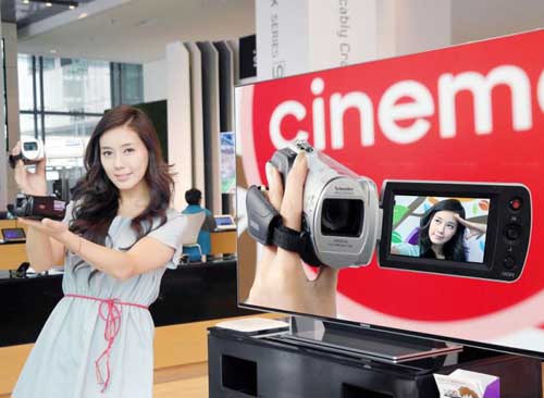 Máy quay Samsung HMX-F80: Đa năng giá mềm - 2