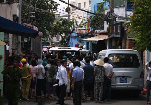Cháy nhà, nữ sinh chết ngạt vì cửa khóa trái - 1