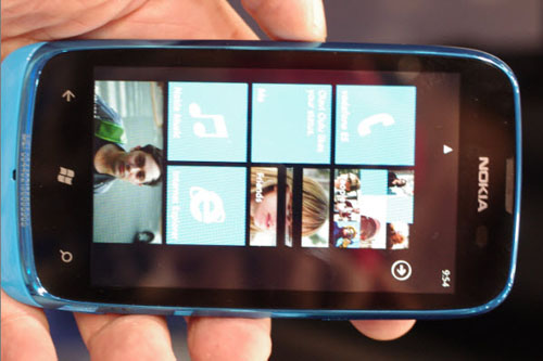 Nokia Lumia 900 và Lumia 610 trình làng - 2