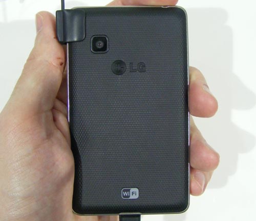 LG T385 Wi-Fi và LG T375 dual SIM sắp bán ra - 5