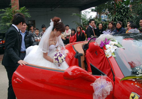 Video: Đoàn xe khủng rước dâu tại Hà Tĩnh - 1