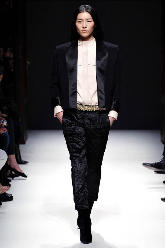Paris FW: Nóng bỏng như cô gái Pháp, Thời trang, Balmain, Olivier Rousteing,Christophe Decarnin, maximalist, jacket, váy