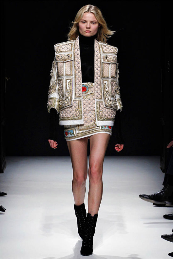 Paris FW: Nóng bỏng như cô gái Pháp, Thời trang, Balmain, Olivier Rousteing,Christophe Decarnin, maximalist, jacket, váy