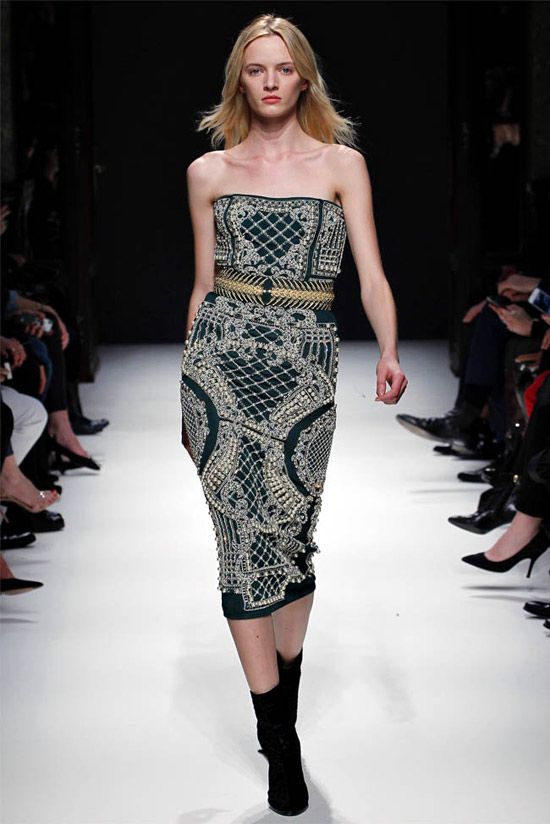 Paris FW: Nóng bỏng như cô gái Pháp, Thời trang, Balmain, Olivier Rousteing,Christophe Decarnin, maximalist, jacket, váy