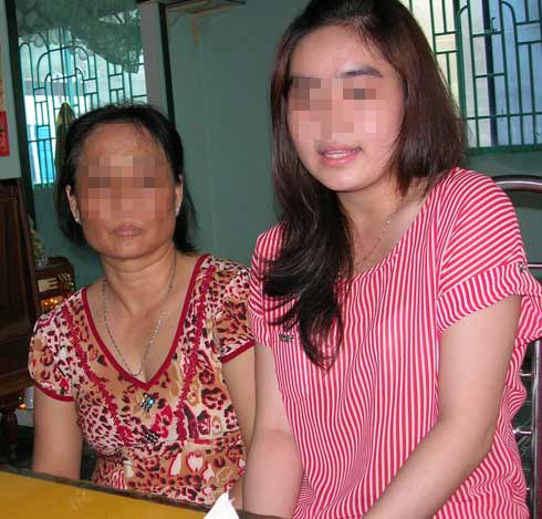 Cô dâu bị hủy hôn vì nghi có clip sex - 2