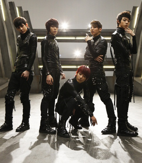 Nhóm nhạc nam lùn nhất K-Pop, Ca nhạc - MTV, nhom nhac nam lun nhat, nhom nhan nam kpop, chieu cao trung binh nhom nhac nam, super junior, big bang, cnblue, tvxq, b2st, ss501, 2pm, 2am, teen top, x5, boyband kpop, kpop, tin tuc