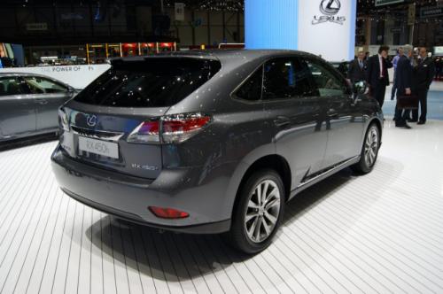 Lexus RX 2013: Sang trọng mà tiện dụng, Ô tô - Xe máy, Lexus RX 2013, ra mat Lexus RX 2013, gia Lexus RX 2013, o to, Lexus RX, Lexus RX phien ban 2013, 2013 Lexus RX, Lexus RX 350, Lexus RX 450h, Lexus, RX 450h, Lexus LX 570