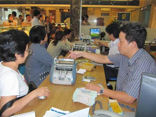 Hết cảnh đổ xô xếp hàng mua vàng - 1