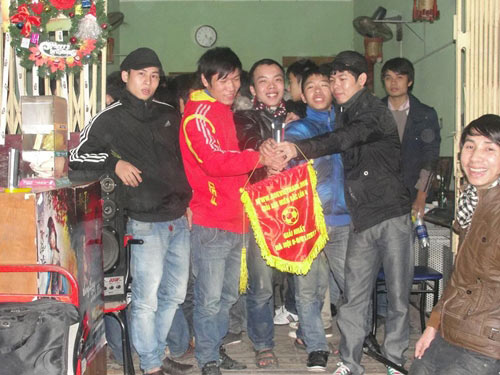 Tứ Hùng Cup: Sóng ở đáy sông, Công nghệ thông tin, Tu hung cup, AOE Viet, team Thai Binh, CSDN, De che, de che online, AOE, de che Viet, Chimsedinang, TPEC, Dinosaur, GameTV, game, Kau Buon
