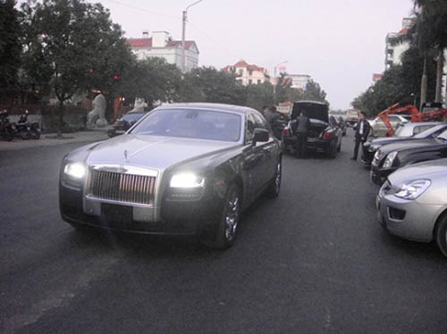 Ngắm dàn "xế khủng" của đại gia Ninh Bình - 11