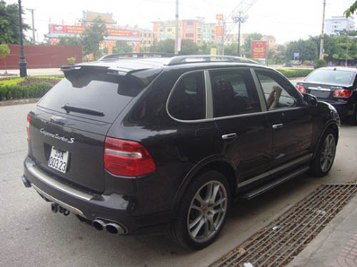 Ngắm dàn "xế khủng" của đại gia Ninh Bình - 21
