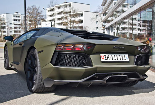 Màu ‘độc’ của Aventador LP700-4 - 4