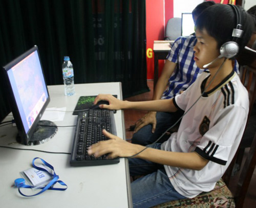 Chimsedinang - HMN: Cú sốc lớn, Công nghệ thông tin, Chimsedinang, Chimsedinang vs HMN, CSDN, HMN, AOE Viet, Than dong AOE Viet, AOE, de che online, de che Viet, de che, game, CSDN vs HMN,