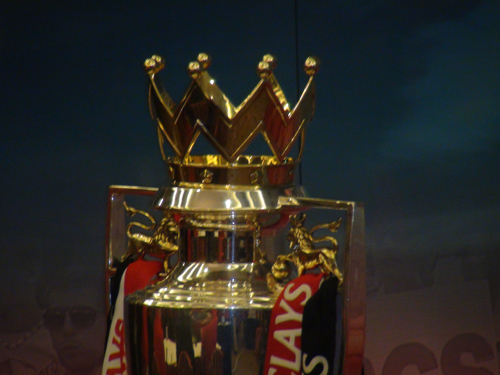 Cận cảnh Cúp NHA của MU tại Việt Nam, Bóng đá, MU den Viet Nam, MU, Viet Nam, Quy do, Denis Irwin, Viet Nam, bong da Anh, Premier League, Ngoai hang Anh, bao bong da, ket qua bong da, lich thi dau bong da