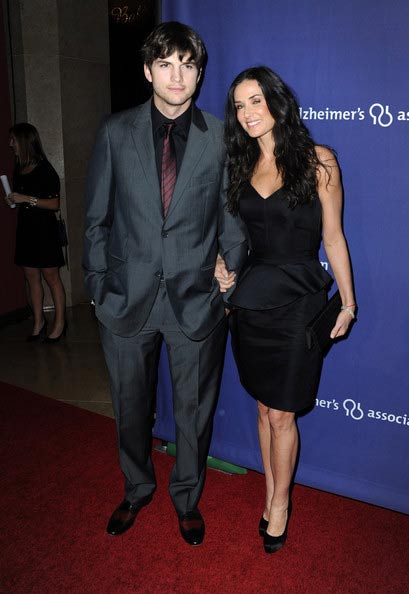Ashton Kutcher không bị “sét đánh” bởi Demi Moore - 3