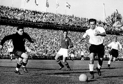 World cup 1954: Nỗi buồn Hungary (Những hình ảnh ấn tượng nhất tại những kỳ World Cup – P5) - 1