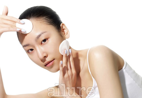 Video: Rửa mặt cho Da sạch và đẹp - 1