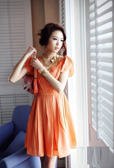 Thời trang công sở: Duyên dáng váy liền, Thời trang công sở, Thời trang, THỜI TRANG CÔNG SỞ, VÁY LIỀN THÂN, VÁY ĐẦM, THẮT LƯNG, TÚI XÁCH, GIẦY CAO GÓT