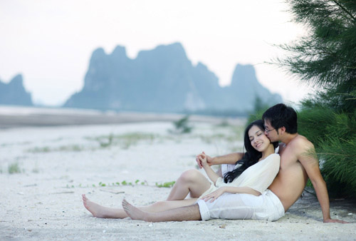 Hoa hậu Thùy Lâm sinh quý tử, Thời trang, 