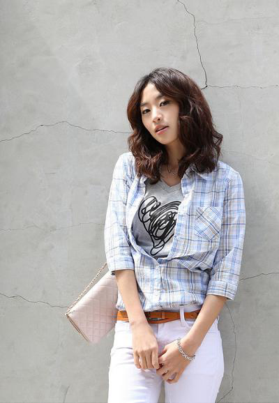 Tư vấn thời trang: Mặc jean... rách đến công sở, nên chăng?, Thời trang, jean, jean rách, jean mài, jean loang, jean công sở